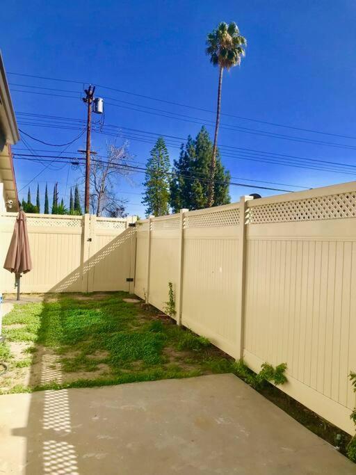 Private Modern Guesthouse With Backyard Los Angeles Exterior foto